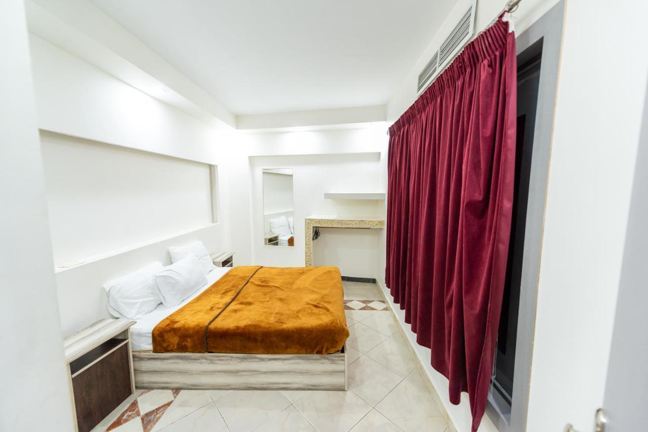 Zafero And - Families Only Apartament